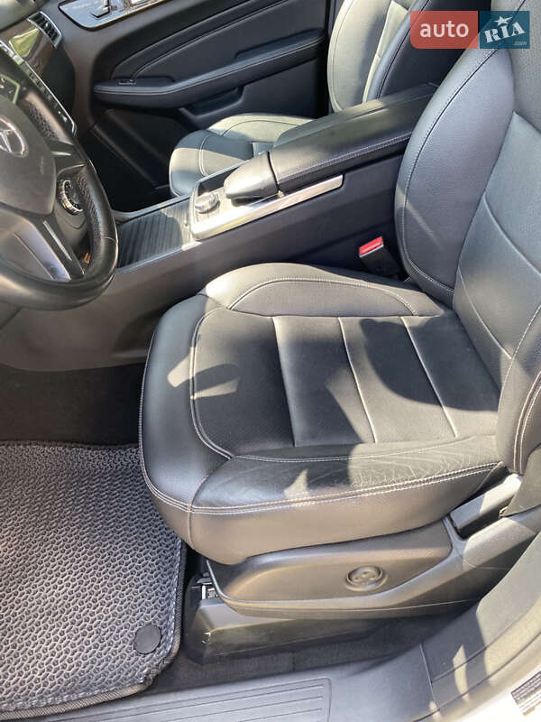 Внедорожник / Кроссовер Mercedes-Benz M-Class 2015 в Заставной фото 43 Внедорожник / Кроссовер Mercedes-Benz M-Class 2015 в Заставной
