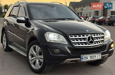 Внедорожник / Кроссовер Mercedes-Benz M-Class 2008 в Сарнах