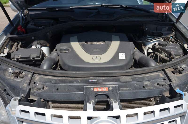 Внедорожник / Кроссовер Mercedes-Benz M-Class 2008 в Павлограде