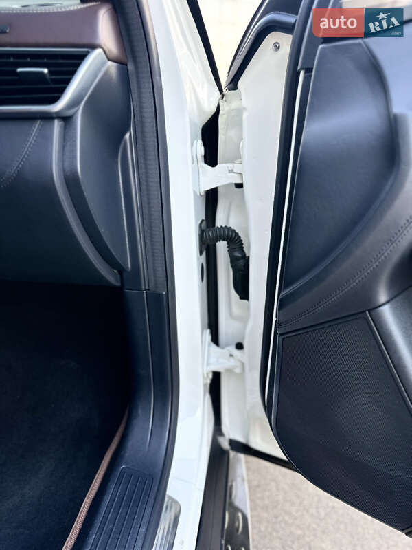 Внедорожник / Кроссовер Mercedes-Benz M-Class 2014 в Киеве фото 17 Внедорожник / Кроссовер Mercedes-Benz M-Class 2014 в Киеве