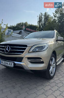 Внедорожник / Кроссовер Mercedes-Benz M-Class 2013 в 