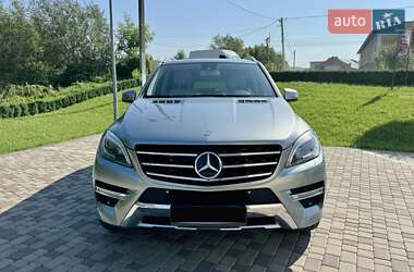Внедорожник / Кроссовер Mercedes-Benz M-Class 2012 в Черновцах
