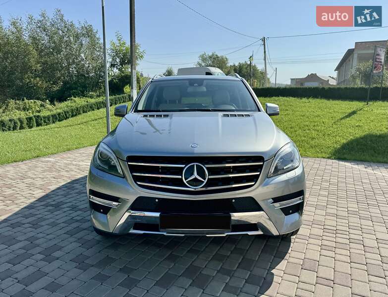 Mercedes-Benz M-Class 2012
