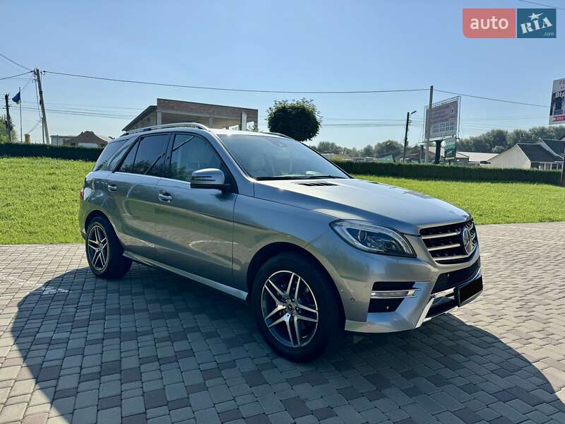 Внедорожник / Кроссовер Mercedes-Benz M-Class 2012 в Черновцах