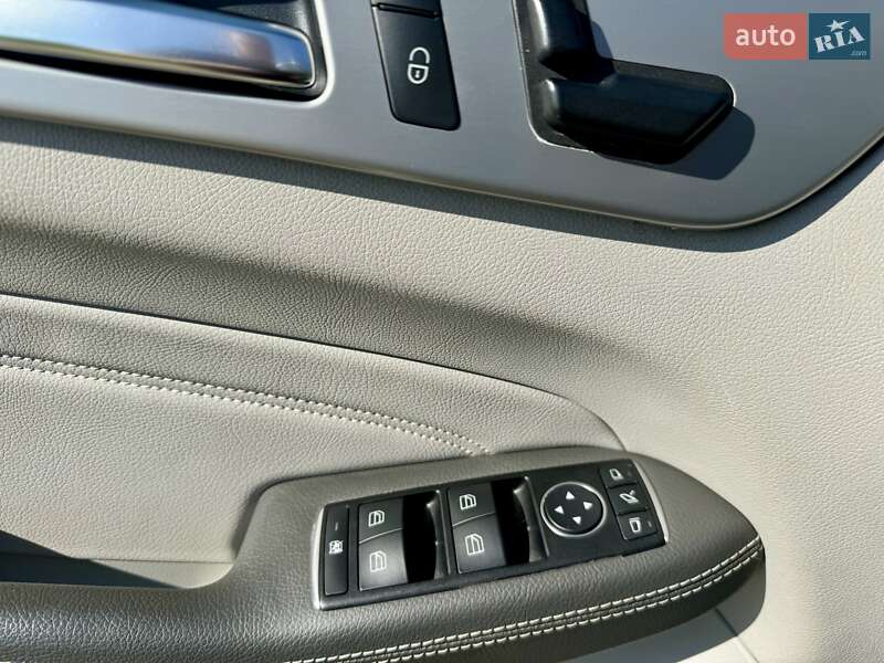Внедорожник / Кроссовер Mercedes-Benz M-Class 2012 в Черновцах