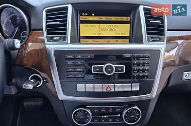 Внедорожник / Кроссовер Mercedes-Benz M-Class 2012 в 