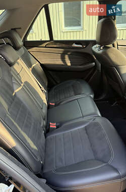 Внедорожник / Кроссовер Mercedes-Benz M-Class 2013 в 