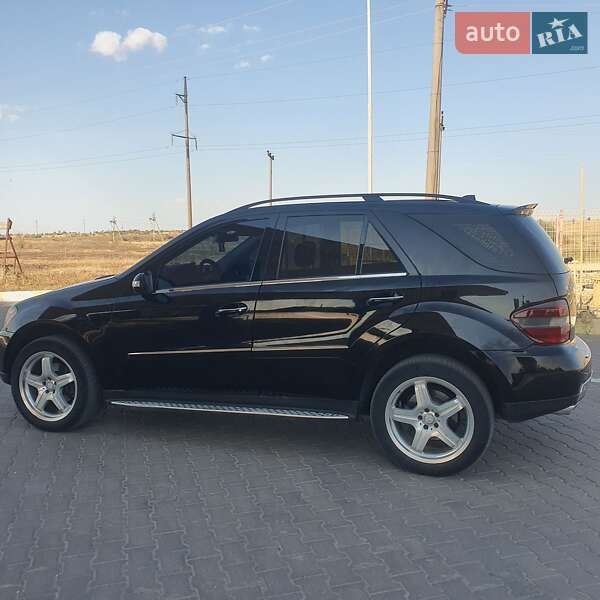 Внедорожник / Кроссовер Mercedes-Benz M-Class 2008 в Рени