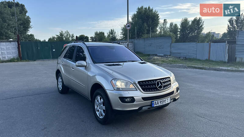 Внедорожник / Кроссовер Mercedes-Benz M-Class 2006 в Киеве