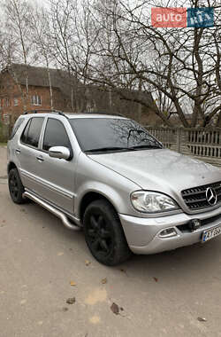 Внедорожник / Кроссовер Mercedes-Benz M-Class 2001 в 