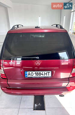 Внедорожник / Кроссовер Mercedes-Benz M-Class 2000 в 