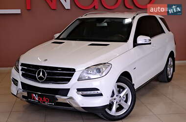 Внедорожник / Кроссовер Mercedes-Benz M-Class 2012 в 
