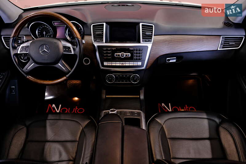 Позашляховик / Кросовер Mercedes-Benz M-Class 2012 в Одесі