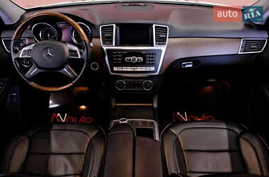 Внедорожник / Кроссовер Mercedes-Benz M-Class 2012 в 