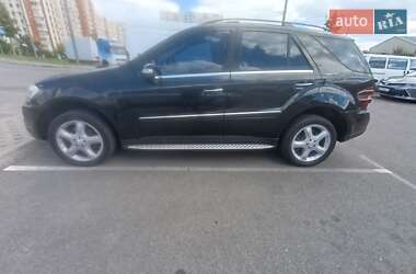 Внедорожник / Кроссовер Mercedes-Benz M-Class 2006 в 