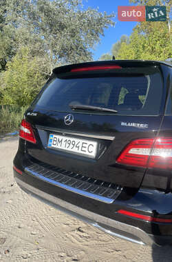 Внедорожник / Кроссовер Mercedes-Benz M-Class 2012 в 