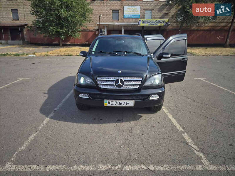 Внедорожник / Кроссовер Mercedes-Benz M-Class 2003 в Кривом Роге