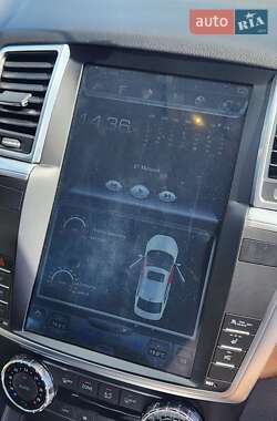 Внедорожник / Кроссовер Mercedes-Benz M-Class 2013 в 