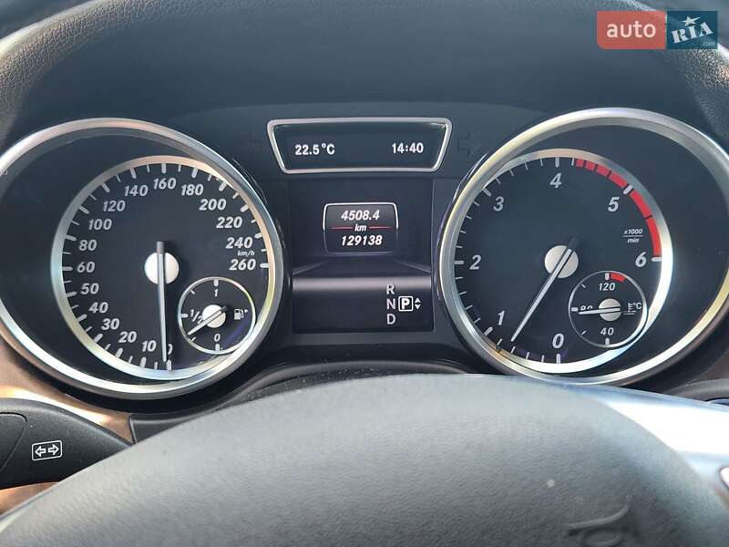 Внедорожник / Кроссовер Mercedes-Benz M-Class 2013 в Киеве