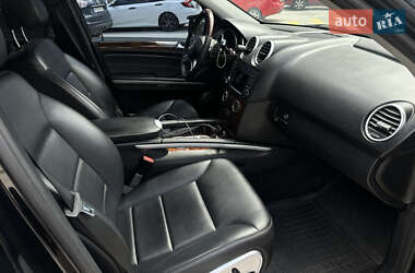 Внедорожник / Кроссовер Mercedes-Benz M-Class 2010 в 