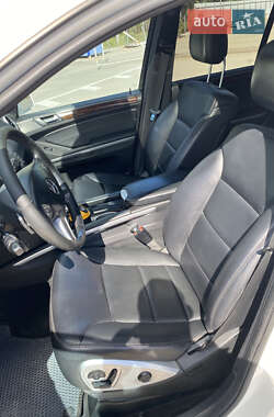 Внедорожник / Кроссовер Mercedes-Benz M-Class 2011 в 