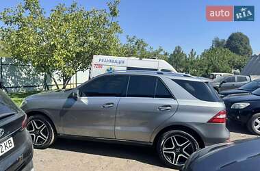 Позашляховик / Кросовер Mercedes-Benz M-Class 2014 в Покровську
