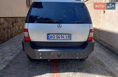 Внедорожник / Кроссовер Mercedes-Benz M-Class 2002 в 