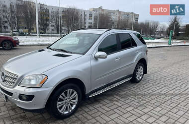 Внедорожник / Кроссовер Mercedes-Benz M-Class 2007 в 