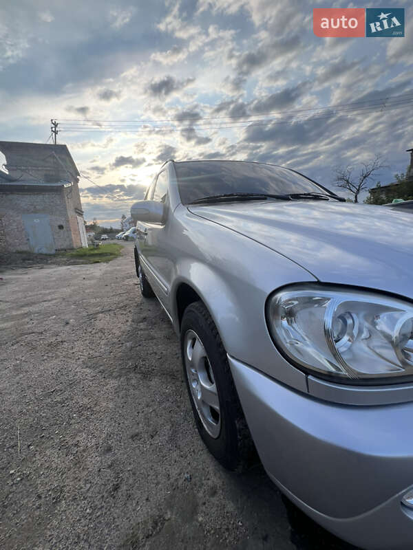 Позашляховик / Кросовер Mercedes-Benz M-Class 2003 в Золочеві