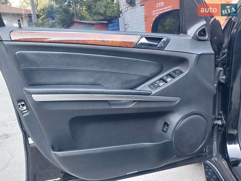 Внедорожник / Кроссовер Mercedes-Benz M-Class 2008 в Днепре фото 17 Внедорожник / Кроссовер Mercedes-Benz M-Class 2008 в Днепре