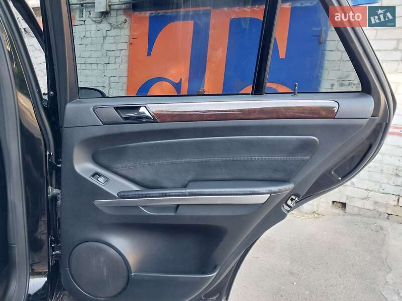 Внедорожник / Кроссовер Mercedes-Benz M-Class 2008 в Днепре фото 24 Внедорожник / Кроссовер Mercedes-Benz M-Class 2008 в Днепре