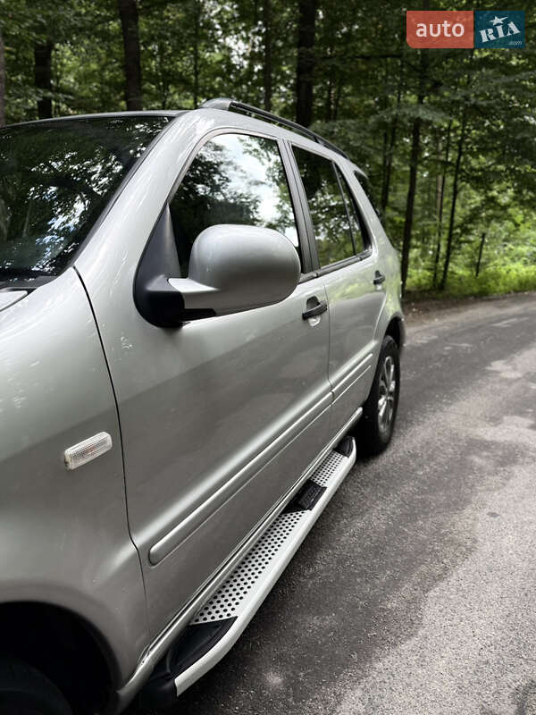 Позашляховик / Кросовер Mercedes-Benz M-Class 2001 в Одесі