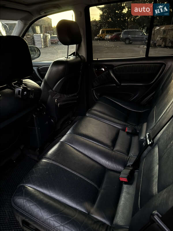 Позашляховик / Кросовер Mercedes-Benz M-Class 2001 в Одесі