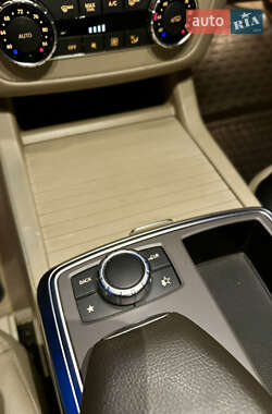 Внедорожник / Кроссовер Mercedes-Benz M-Class 2012 в 