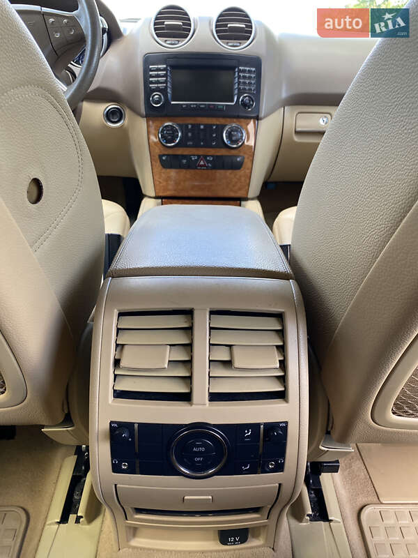 Внедорожник / Кроссовер Mercedes-Benz M-Class 2008 в Киеве