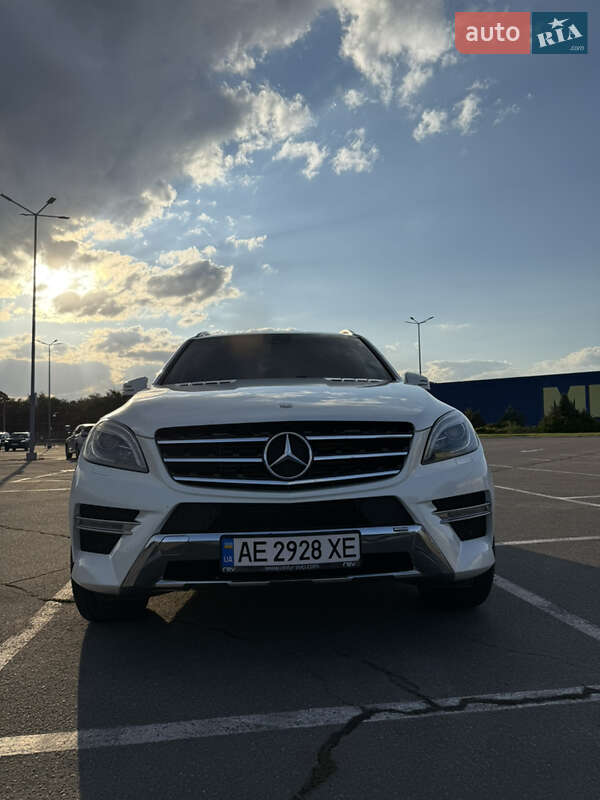 Внедорожник / Кроссовер Mercedes-Benz M-Class 2013 в Днепре