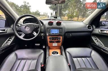 Внедорожник / Кроссовер Mercedes-Benz M-Class 2006 в 