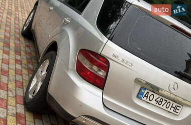 Внедорожник / Кроссовер Mercedes-Benz M-Class 2005 в 