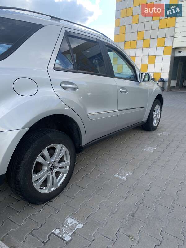 Внедорожник / Кроссовер Mercedes-Benz M-Class 2007 в Житомире