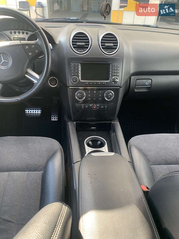 Внедорожник / Кроссовер Mercedes-Benz M-Class 2007 в Житомире