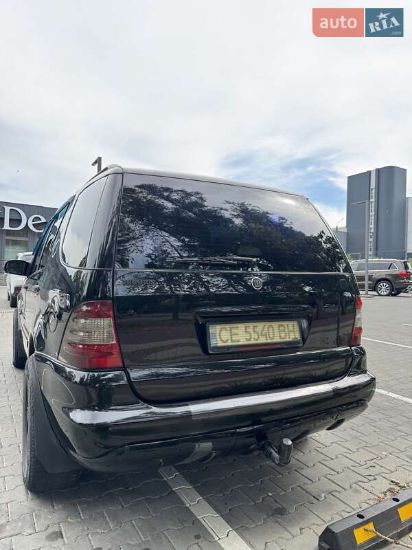 Позашляховик / Кросовер Mercedes-Benz M-Class 2003 в Чернівцях