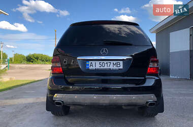Внедорожник / Кроссовер Mercedes-Benz M-Class 2006 в 