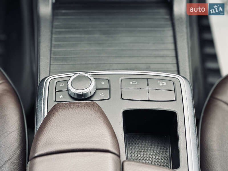 Внедорожник / Кроссовер Mercedes-Benz M-Class 2012 в Кременчуге
