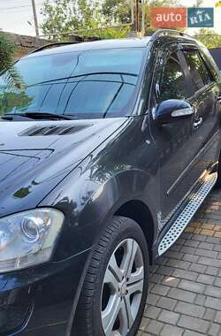 Внедорожник / Кроссовер Mercedes-Benz M-Class 2007 в 