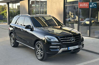 Внедорожник / Кроссовер Mercedes-Benz M-Class 2012 в 