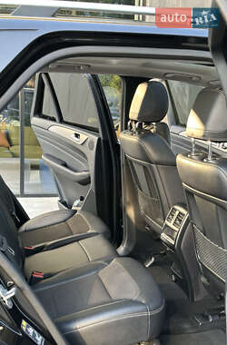 Внедорожник / Кроссовер Mercedes-Benz M-Class 2012 в 