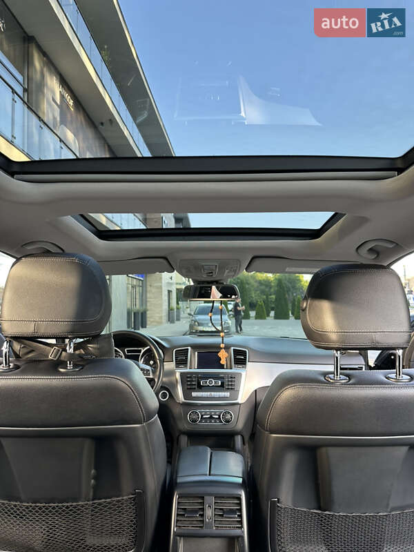 Внедорожник / Кроссовер Mercedes-Benz M-Class 2012 в Ужгороде