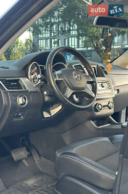 Внедорожник / Кроссовер Mercedes-Benz M-Class 2012 в 