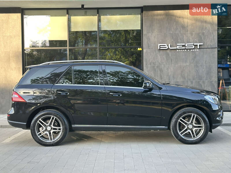 Внедорожник / Кроссовер Mercedes-Benz M-Class 2012 в Ужгороде