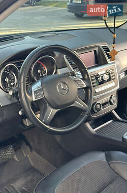 Внедорожник / Кроссовер Mercedes-Benz M-Class 2012 в 